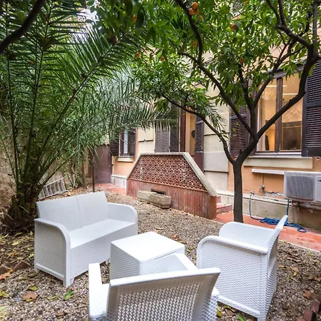 Trastevere Luxury Garden Retreat